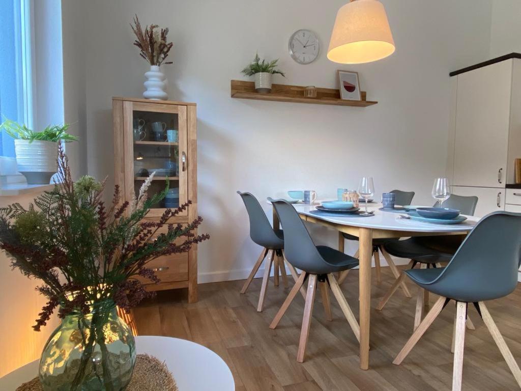 Lietzow Appartementhaus Moewe Haus Moewe - Ferienwohnung 5 "Heringsmoewe" Kültér fotó